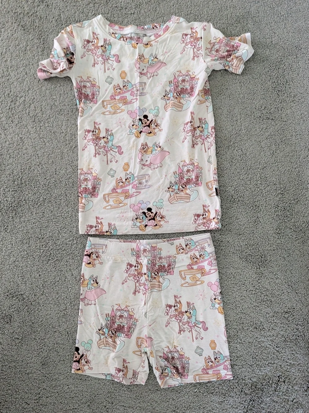 Blush Lotus Disney X Bluey Short Pajama Set, 4T